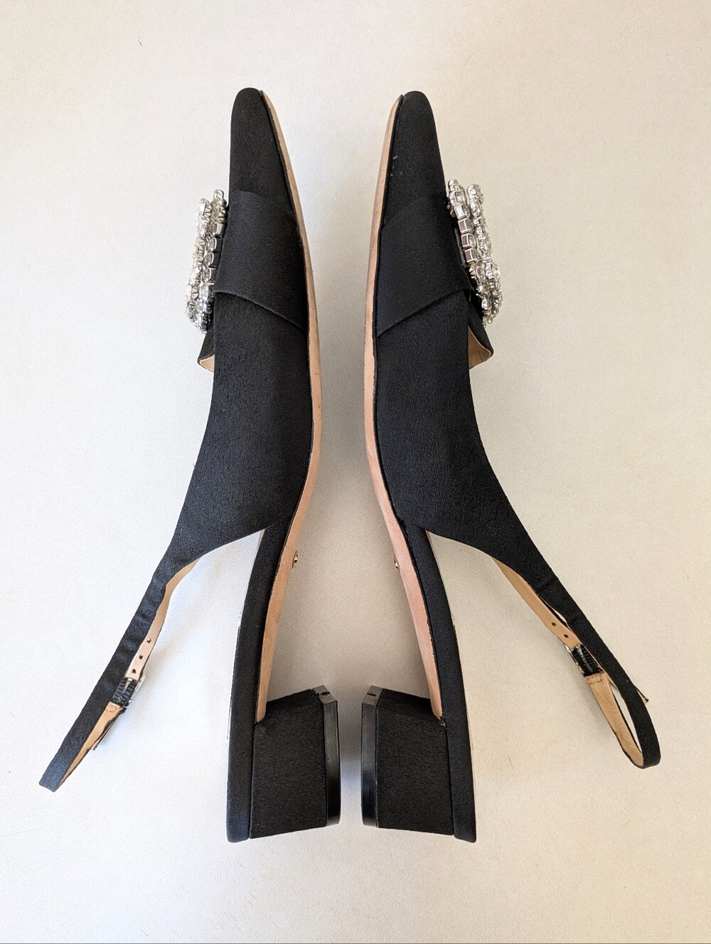 Badgley Mischka Crystal Slingback Low Heels Black Satin Block Heel Point Toe 8.5 - Picture 4 of 17
